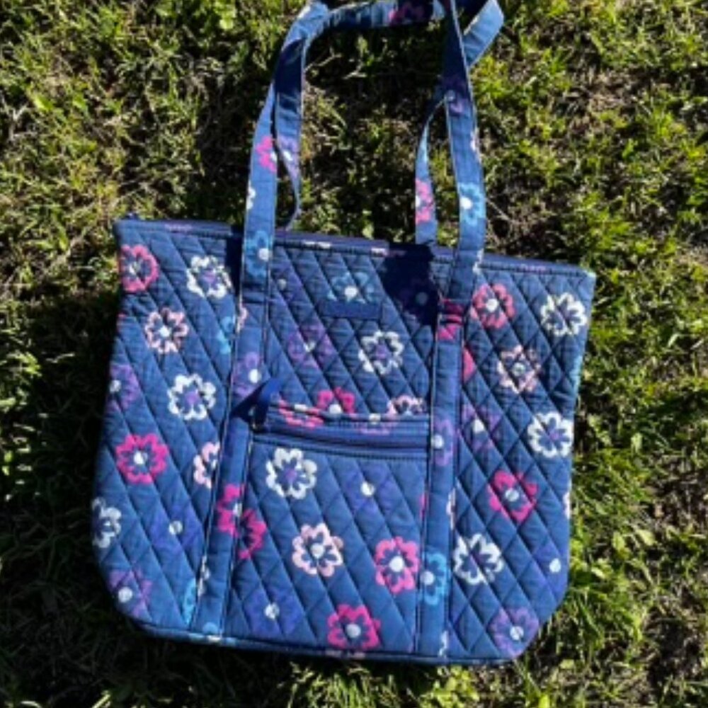 Vera Bradley Villager Tote in "Ellie Flowers" pattern